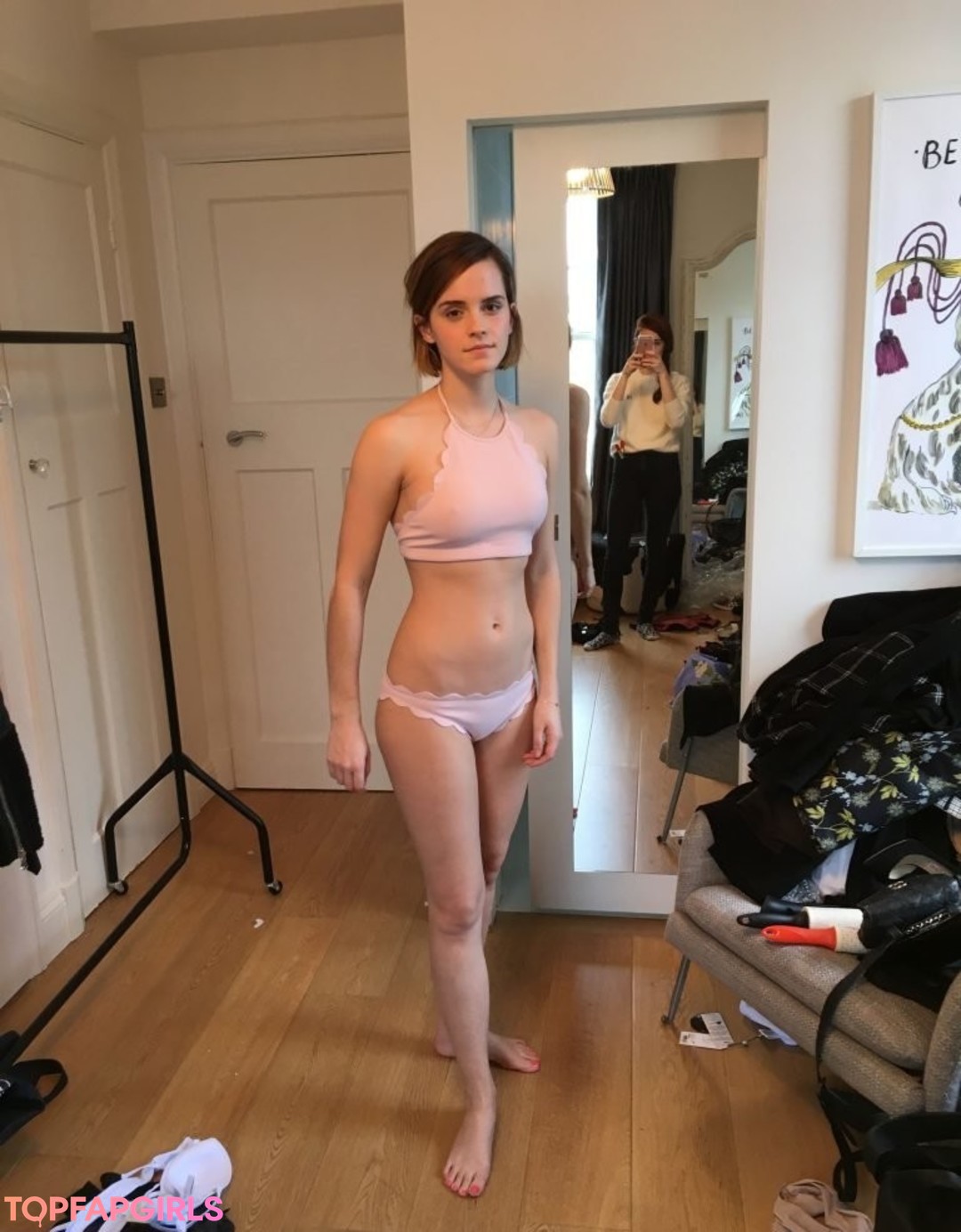 alex jeffs recommends Emma Watson Bikini Leak