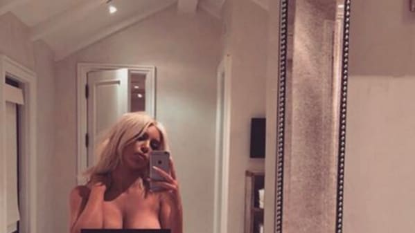 Kim Kardashian Full Nude Selfie gf gallery