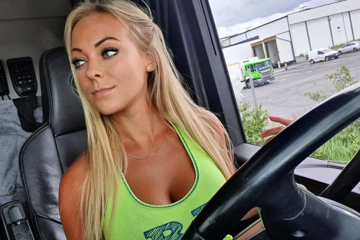 Best of Hot women truck drivers