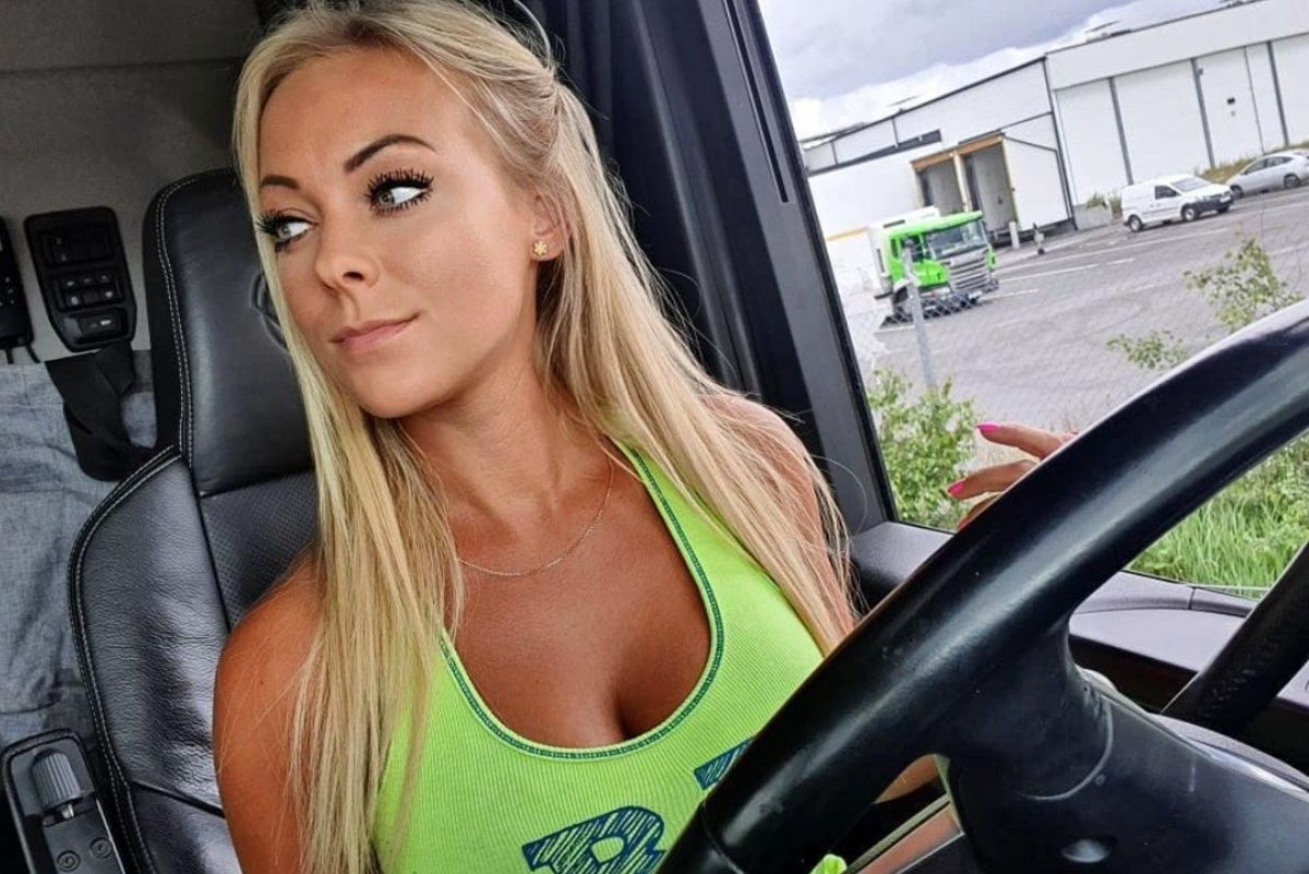 Best of Hot women truck drivers