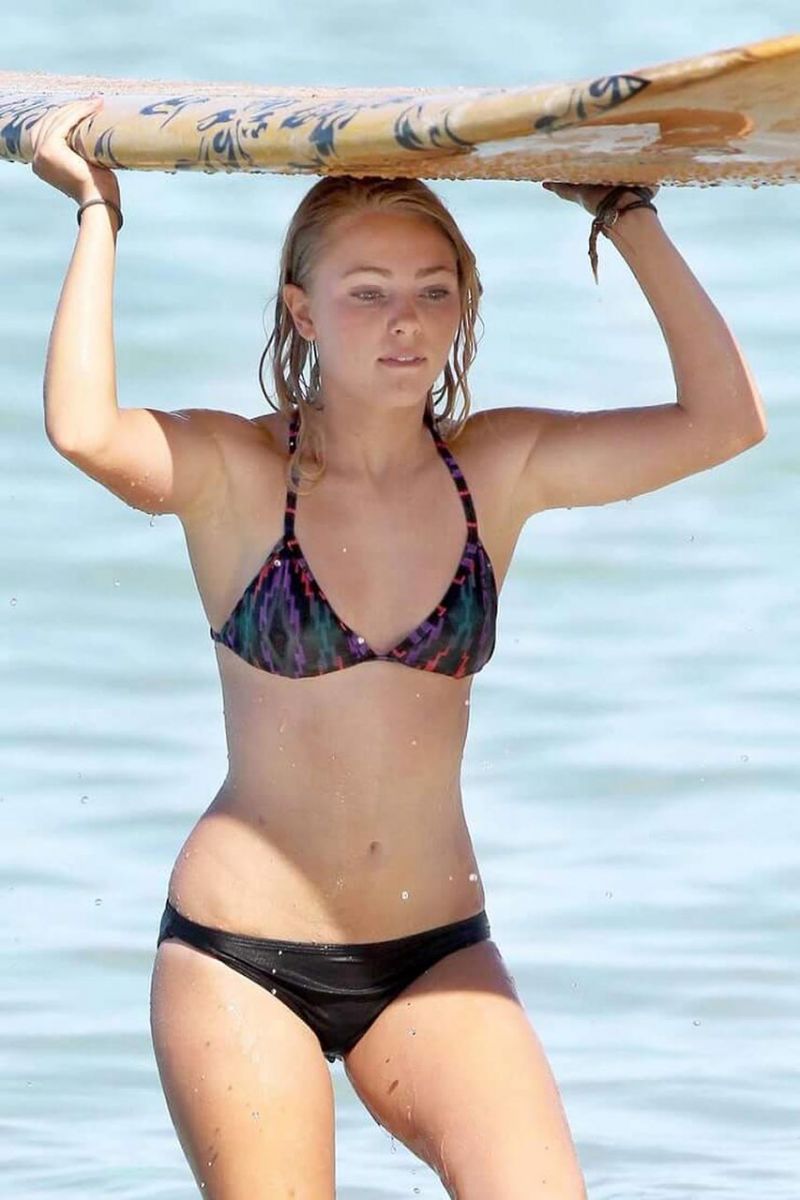 alisa reese recommends Annasophia Robb Topless