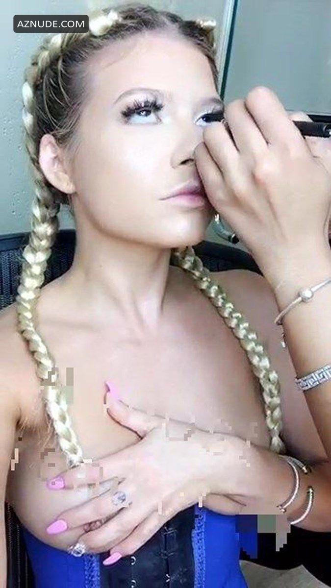 dana ridgway share chanel west coast nude tits photos