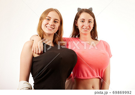 brandon sandusky add big breasted young women photo