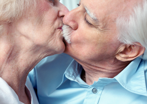 donna deshaies add photo french kissing with dentures