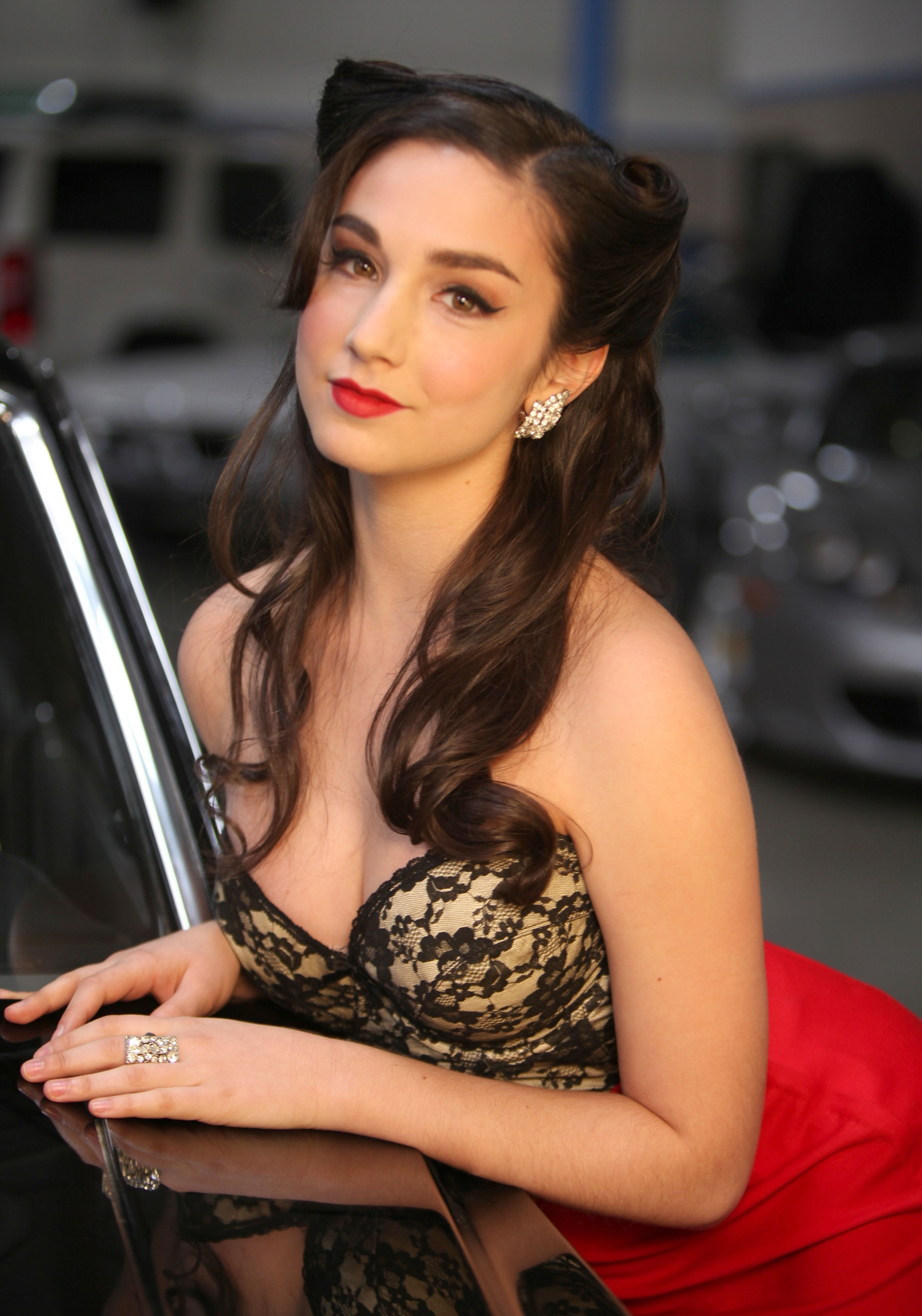 Molly Ephraim Sexy Photos dads toys