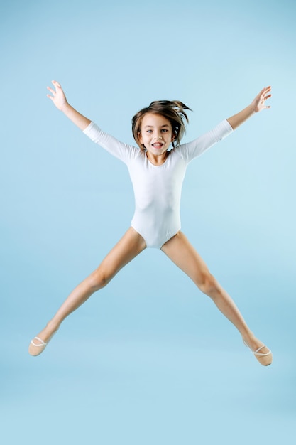 aviv rubin add girls with legs in the air photo