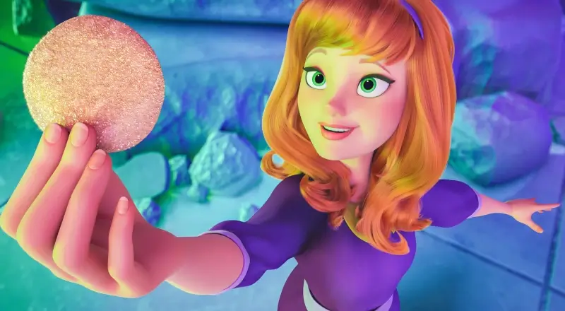 ari ortiz share pics of daphne from scooby doo photos