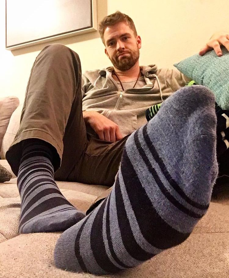 Cute Guys In Socks fetish bb