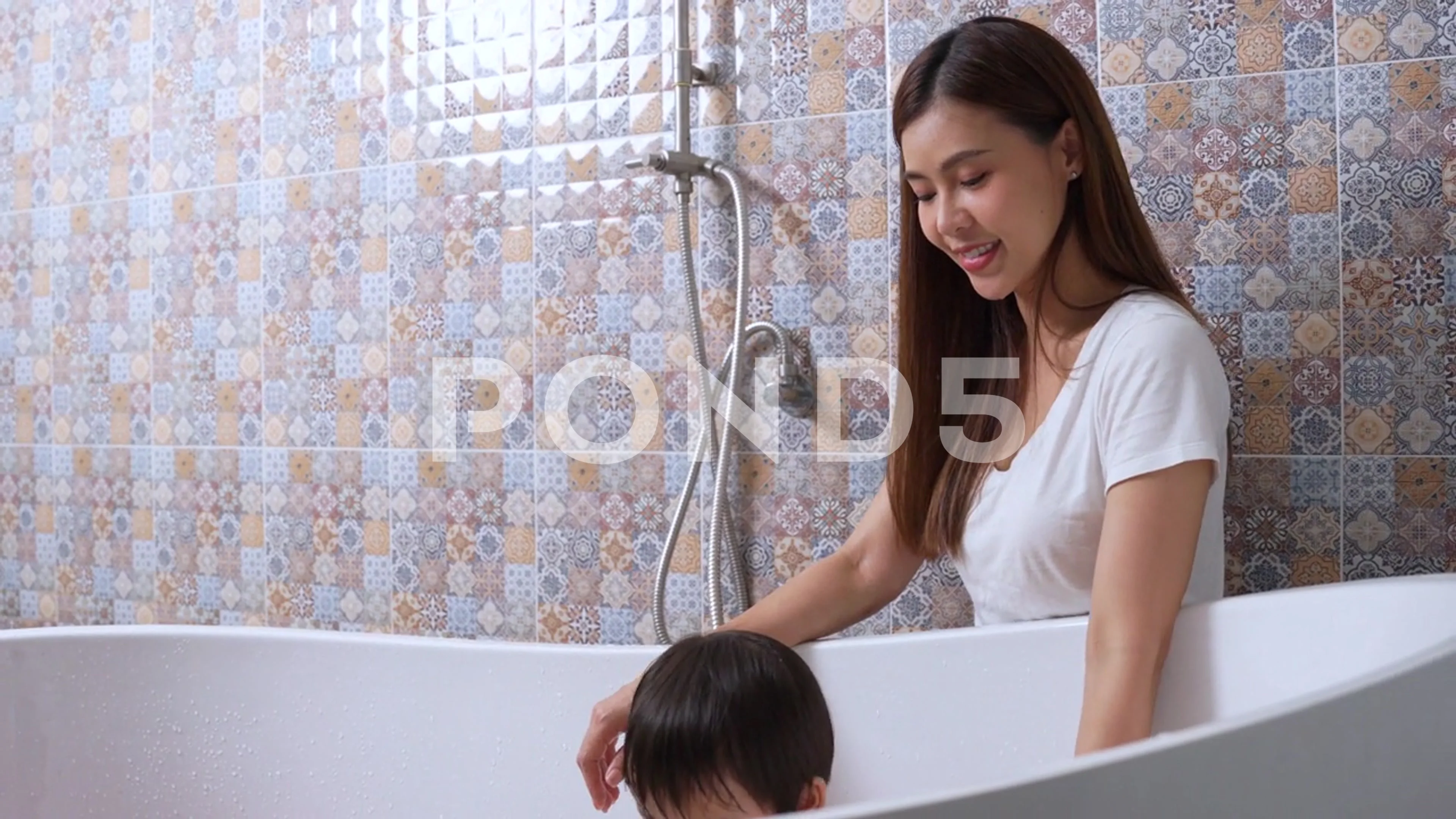 amy boers recommends Mother And Son Bathing