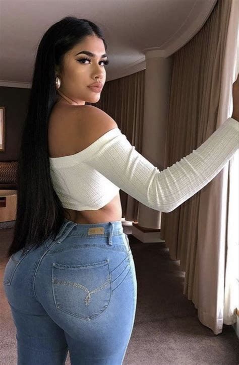 alexis kumar share sexy big butt latina photos