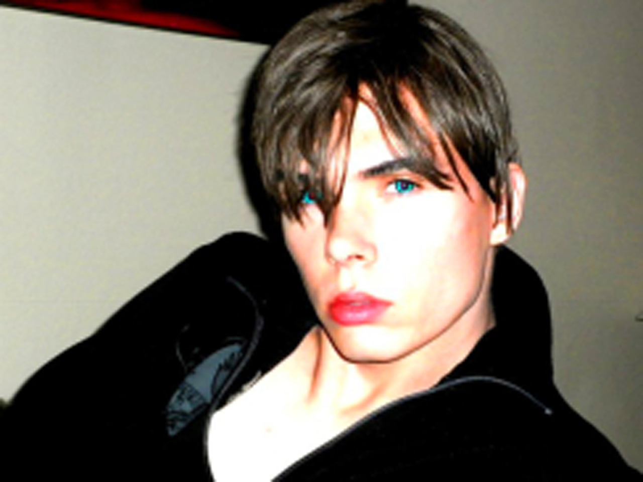 bruce batterson recommends luka magnotta porn video pic