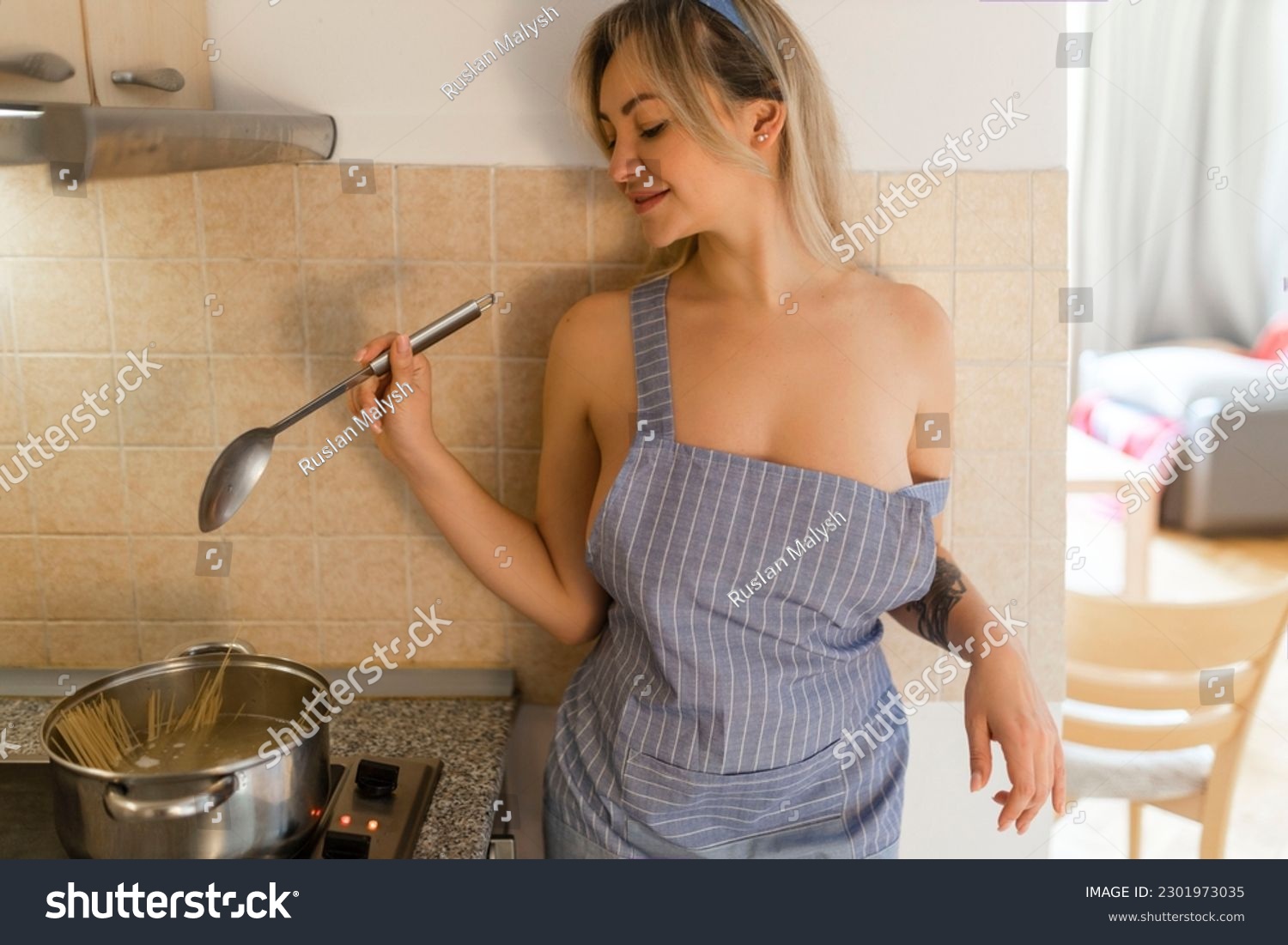 Best of Sexy girls in the kitchen