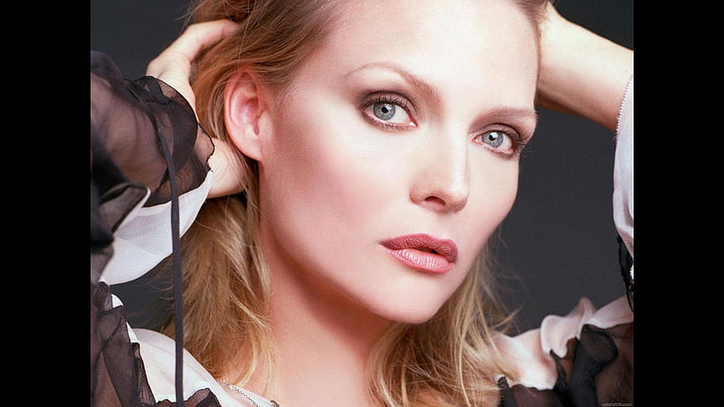 ayen ridyawaty recommends michelle pfeiffer hot pics pic