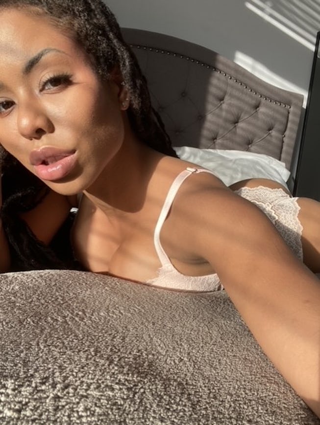 ayessa ertugrul share kira noir porn photos