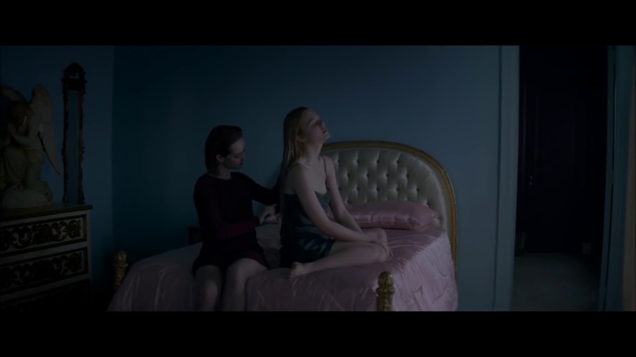 derrick w lewis share elle fanning lesbian scene photos