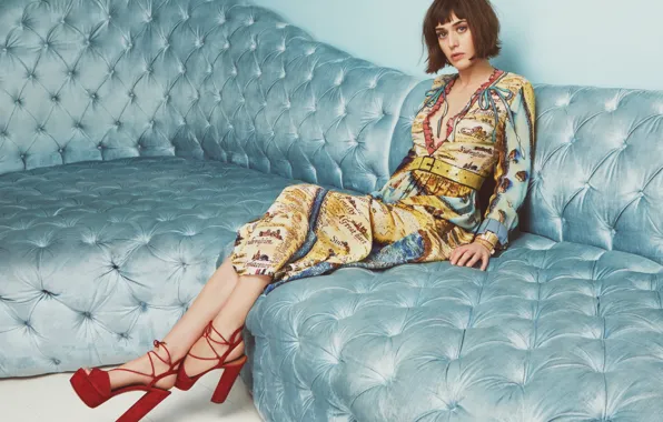 dawn allegra recommends lizzy caplan feet pic