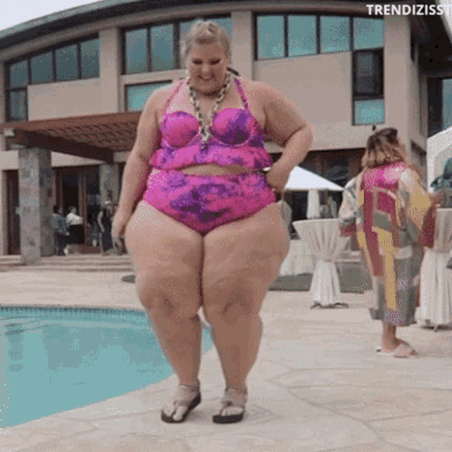 courtney early recommends obese girl in bikini pic