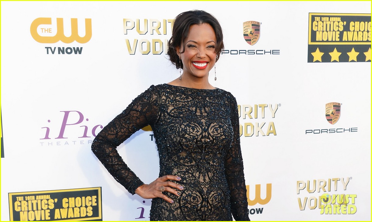 beverly lovejoy recommends aisha tyler see through dress pic