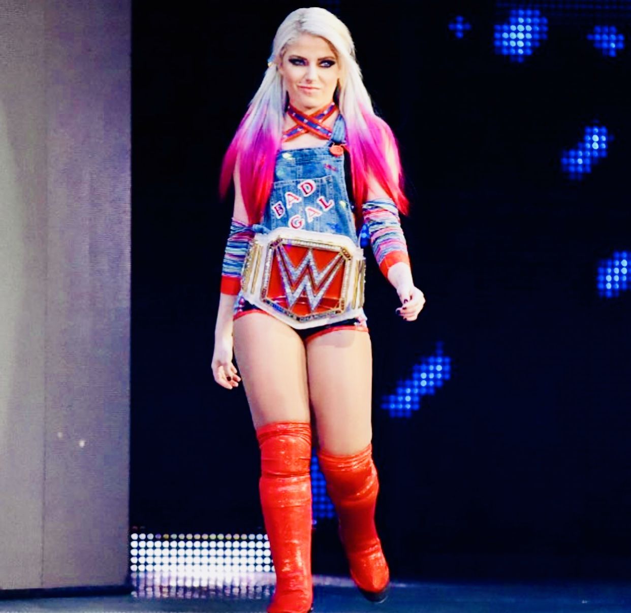 craig yoxall share alexa bliss cosplay photos