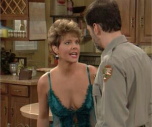 arar lagar recommends amanda bearse hot pics pic