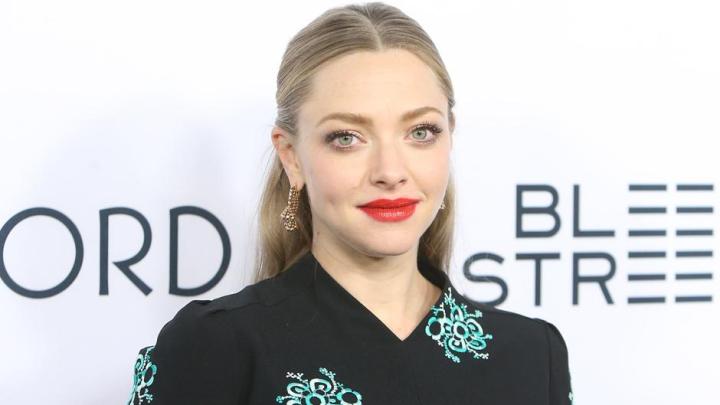 adela deocampo recommends amanda seyfried celeb jihad pic