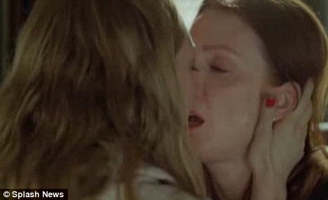 cornelius watts recommends amanda seyfried hot scene pic