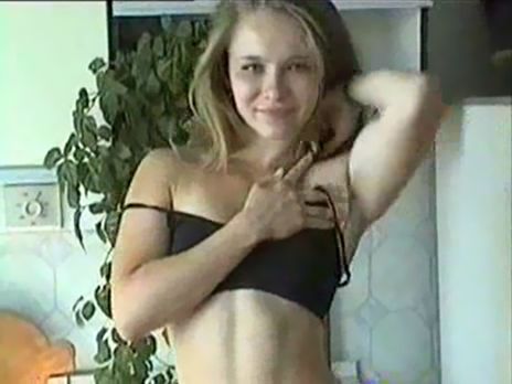 amateur women stripping videos