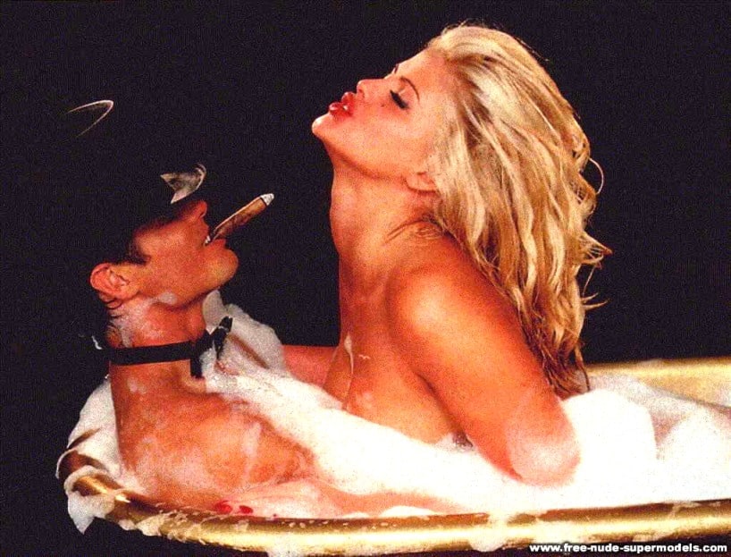 brijesh chaurasia recommends Anna Nicole Smith Hot Tub