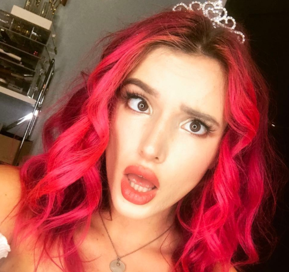 Best of Bella thorne masterbating