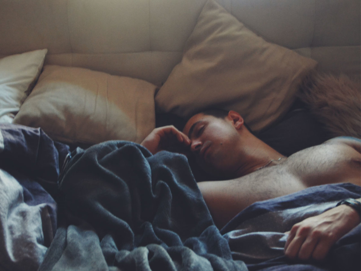 birgit larsen recommends straight men sleeping naked pic