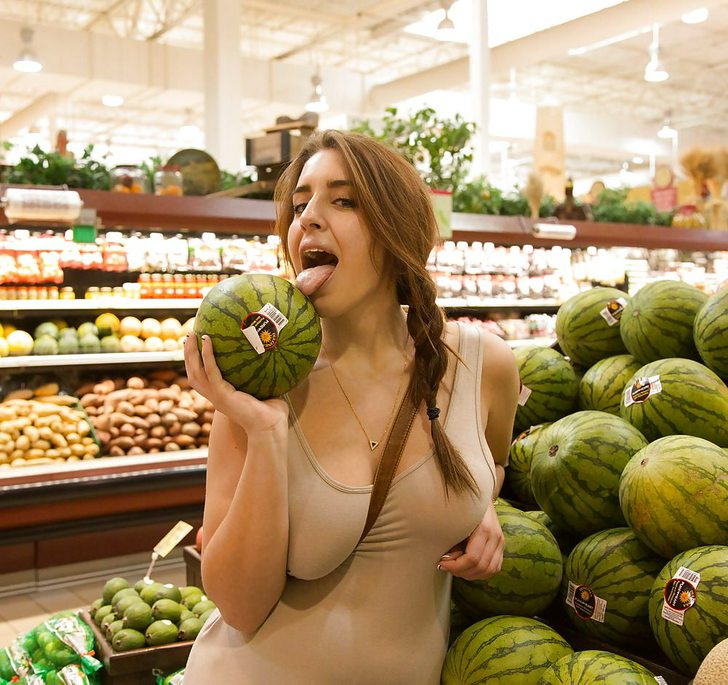 butch hite recommends big tits grocery store pic