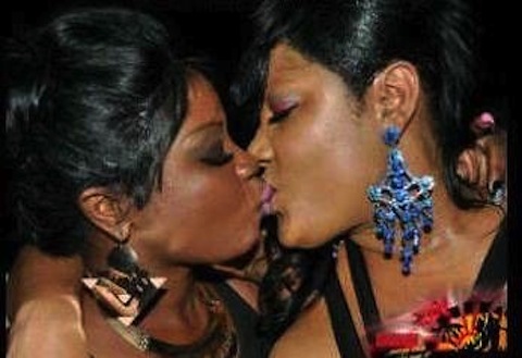 christine vu share black girls tongue kissing photos