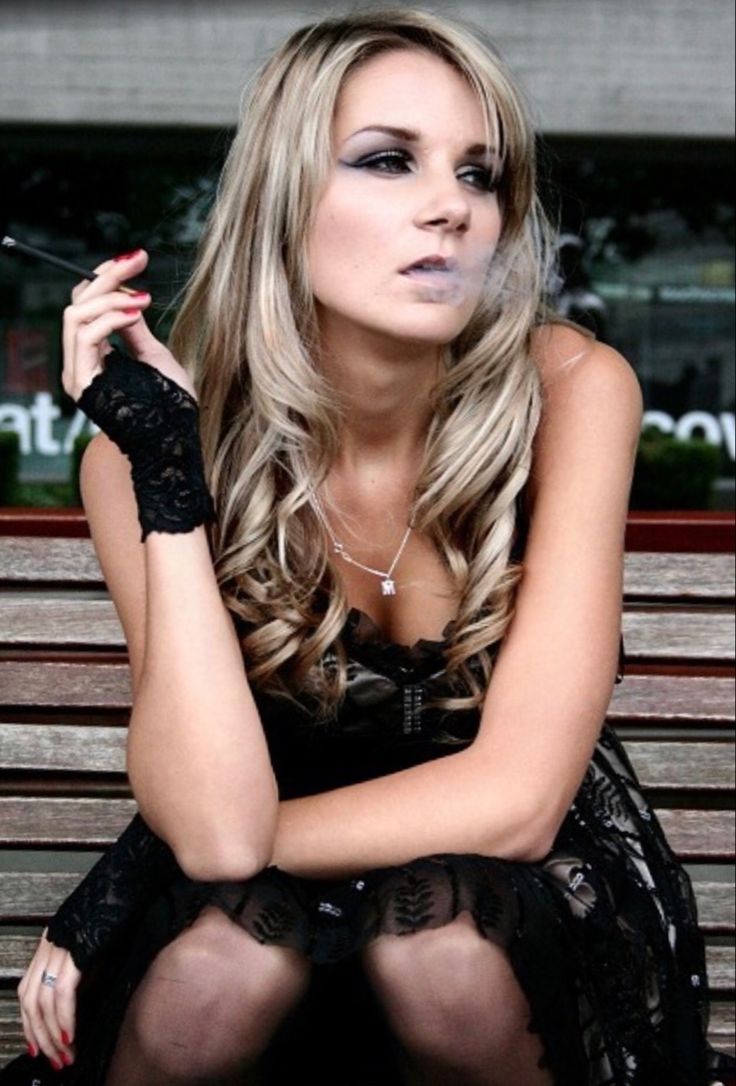 cindy purinton recommends women smoking more 120s pic