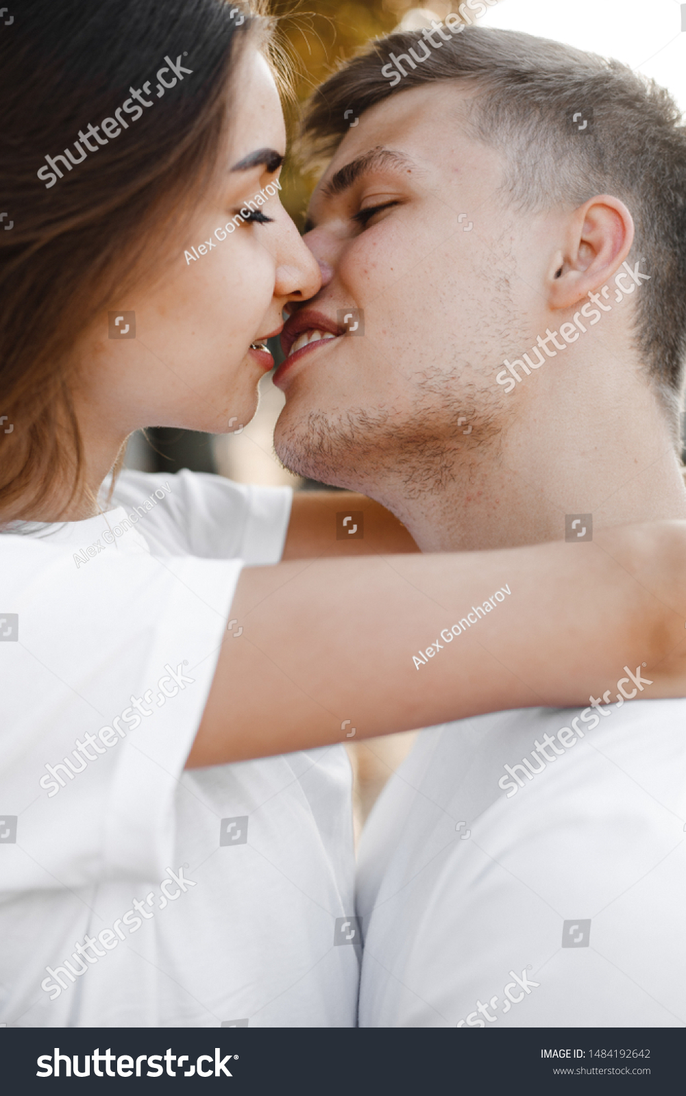 darius s recommends boy and girl kiss pics pic