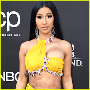 anne kincaid recommends Cardi B Shows Boobs