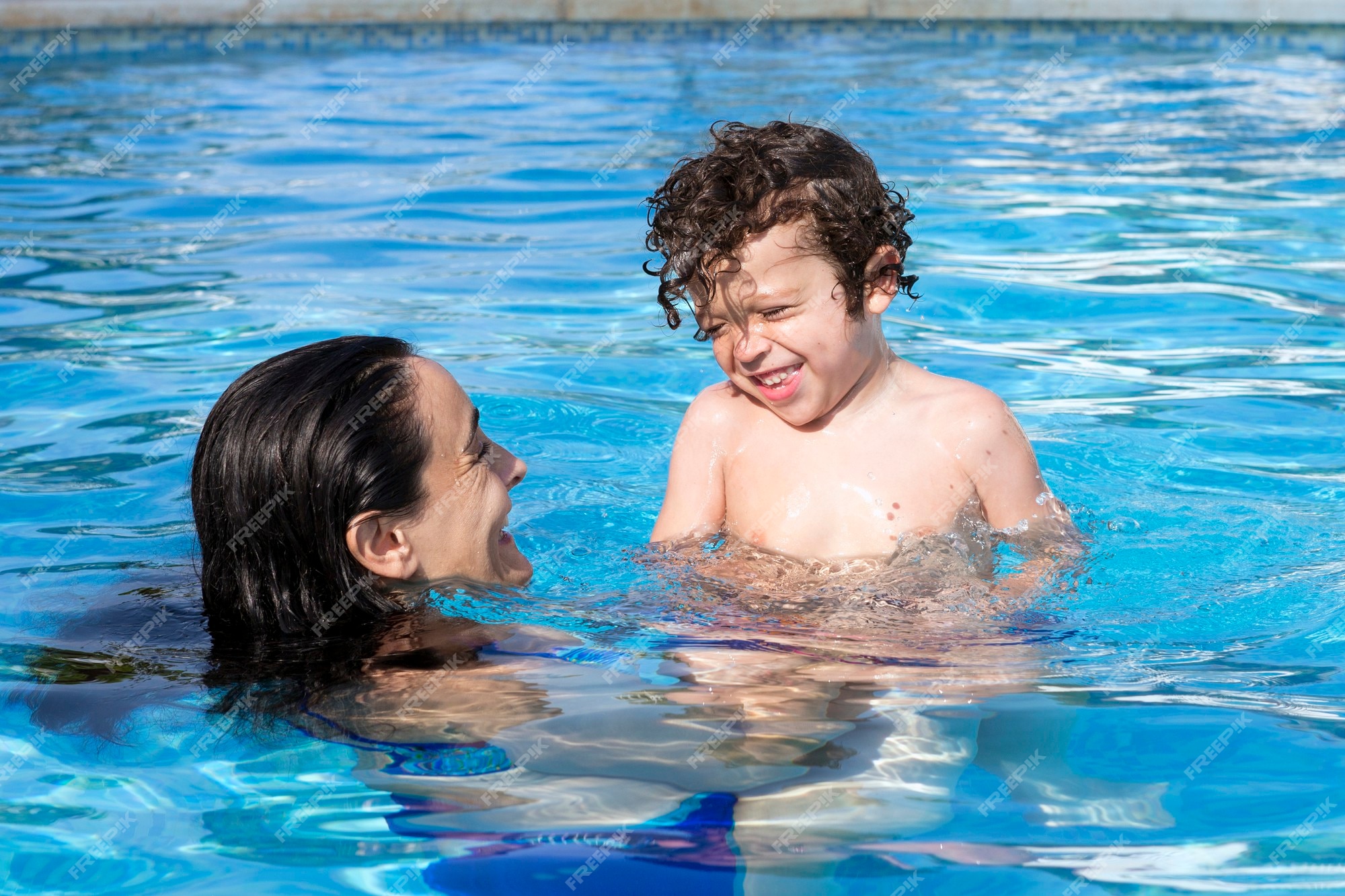 adele rathbone recommends mother and son bathing pic