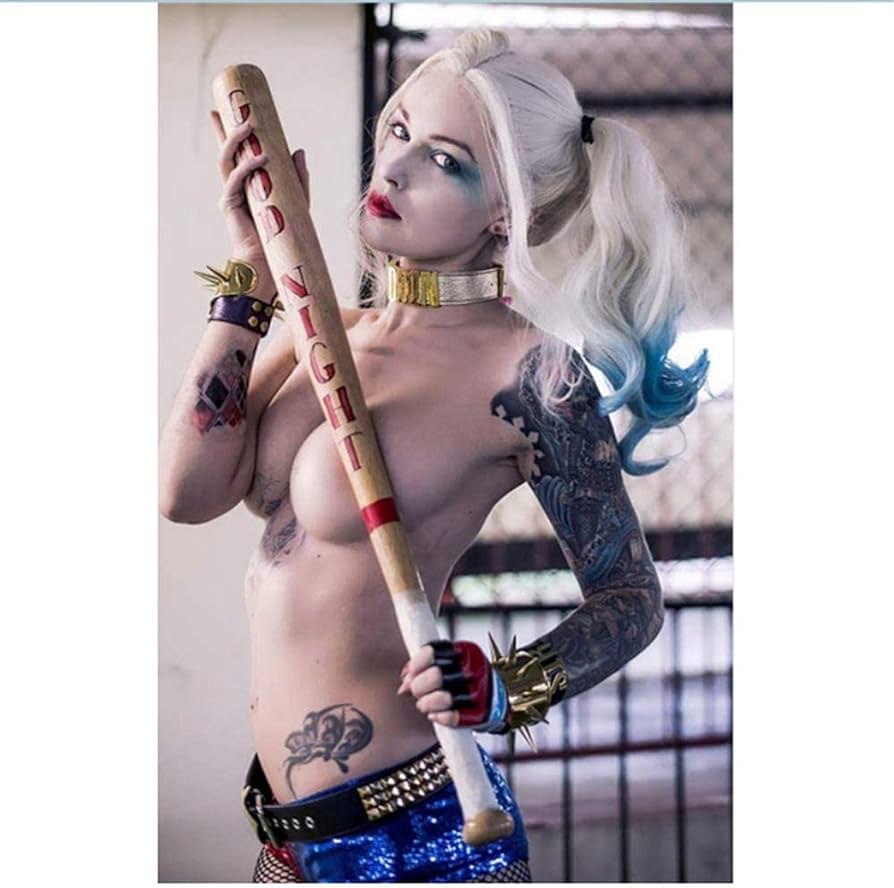 bryan harpel recommends harley quinn sexiest pictures pic