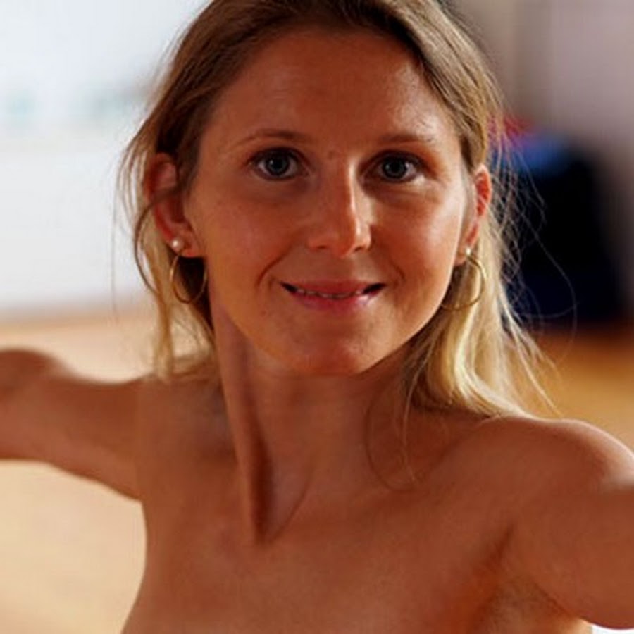agua cristy recommends Nackt Yoga Mit Elke