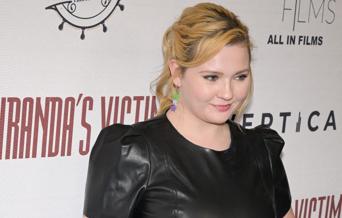 amanda pickell add photo abigail breslin nipple