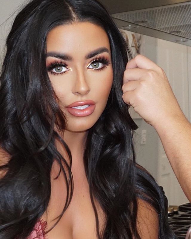 bryce schell add abigail ratchford no makeup photo