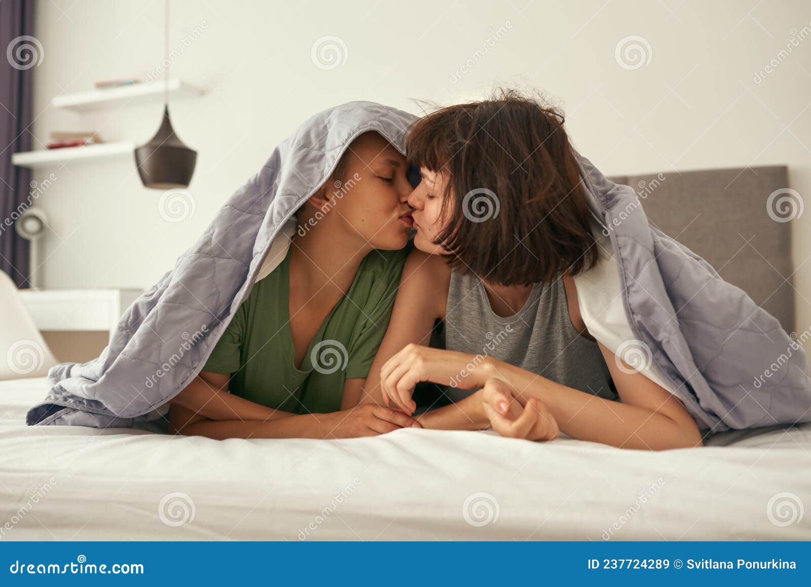 bhaskar mazumder recommends lesbians kissing on bed pic