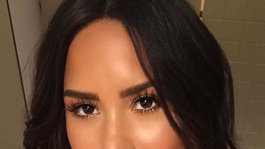 arieschelle santos recommends demi lovato leaked photos pic