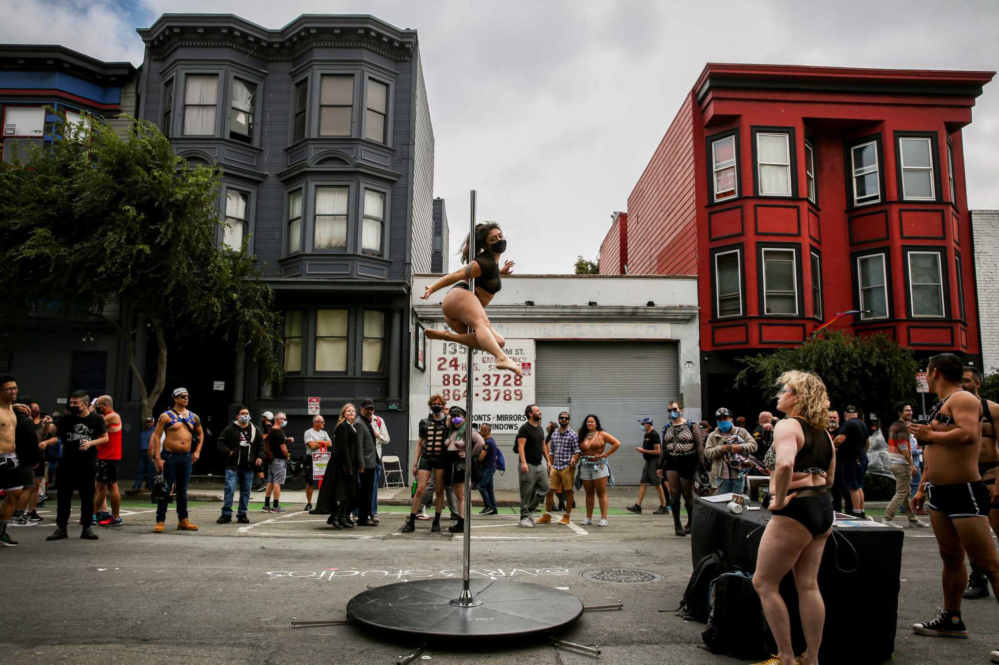 cyndi bishop share dore alley sf 2021 photos