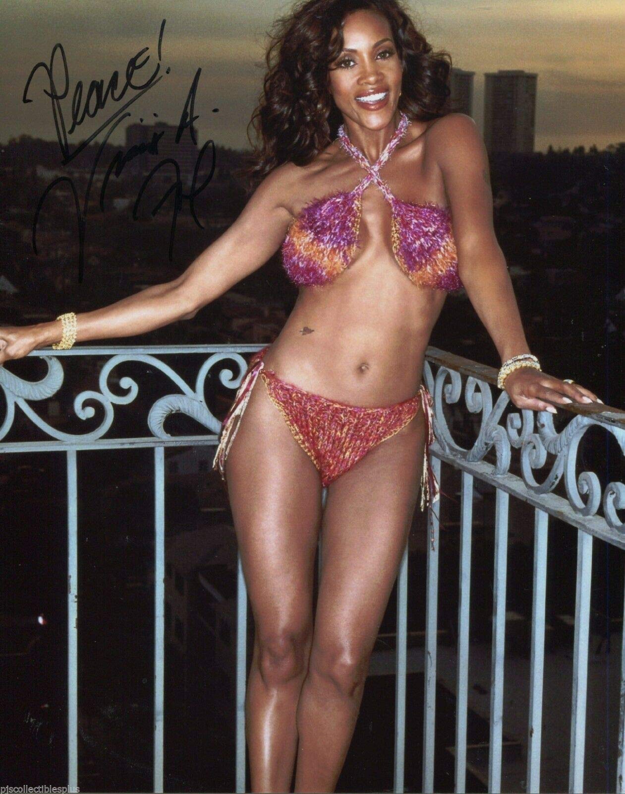 vivica a fox sexy pic