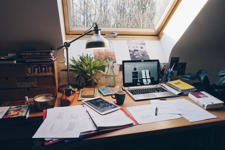 Best of Under the desk tumblr