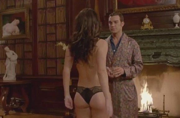 Elizabeth Hurley Ass site belgium