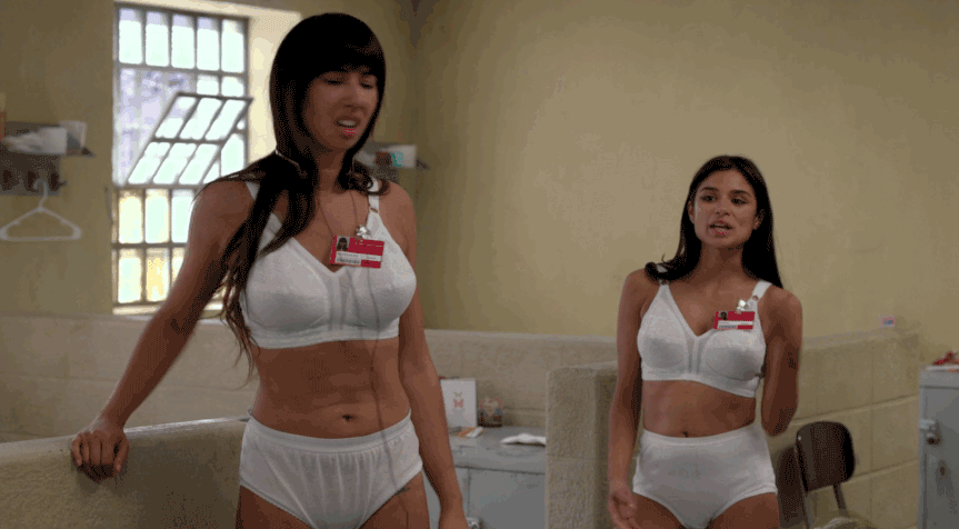 andy nakamura recommends Orange Is The New Black Nude Gif