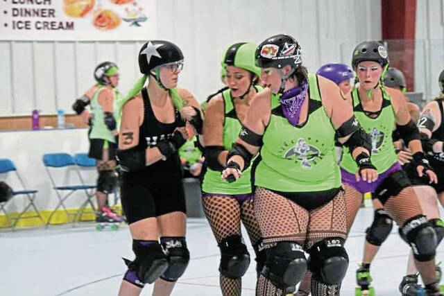 angela cedeno recommends weeds roller derby girl pic