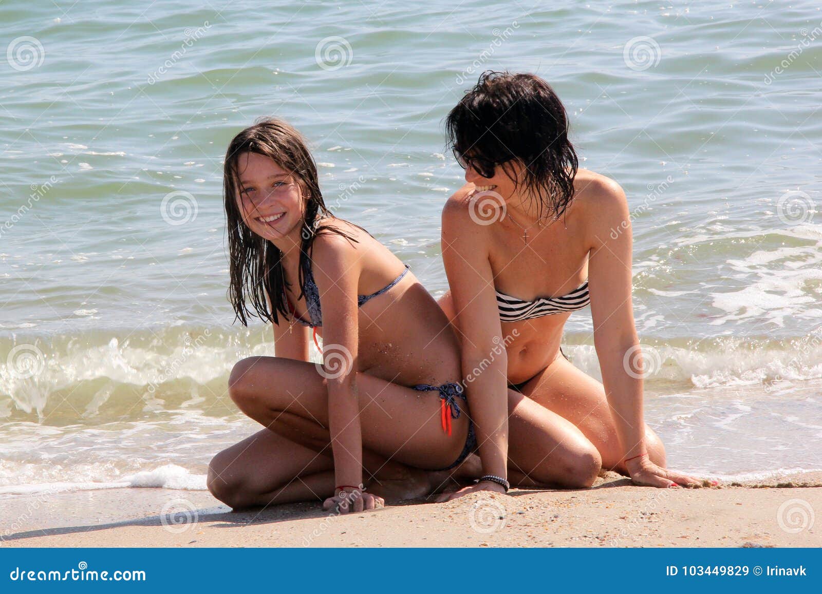 clirim dauti share mom daughter nude beach photos