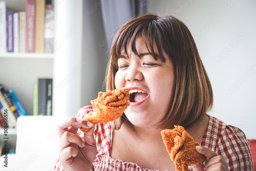 Fat Lady Eating Chicken swingerclub dresden